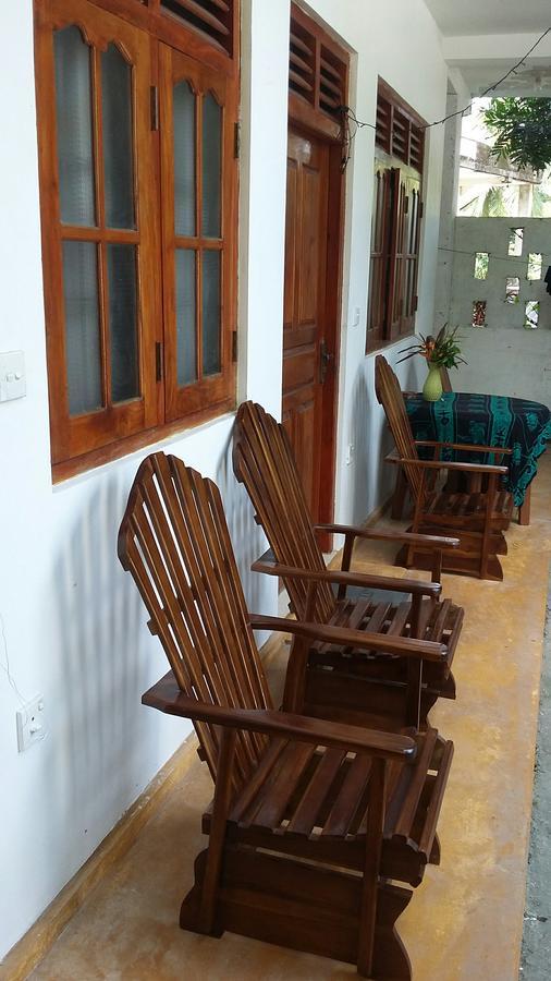 Ameesha Guesthouse Unawatuna Exterior photo