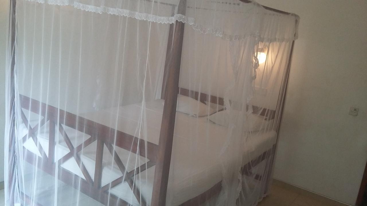 Ameesha Guesthouse Unawatuna Exterior photo
